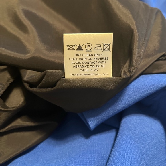 The Pretty Dress Company Gia Cobalt Fluted Sleeve Pencil Dress - Picture 4 of 7